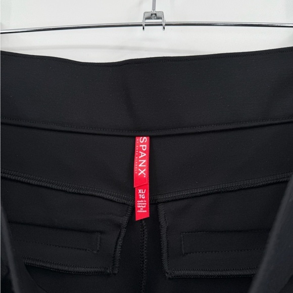 Spanx SPANXsupersmooth PerfectFit Ponte Flare Pant in Black Size XL - Picture 8 of 13